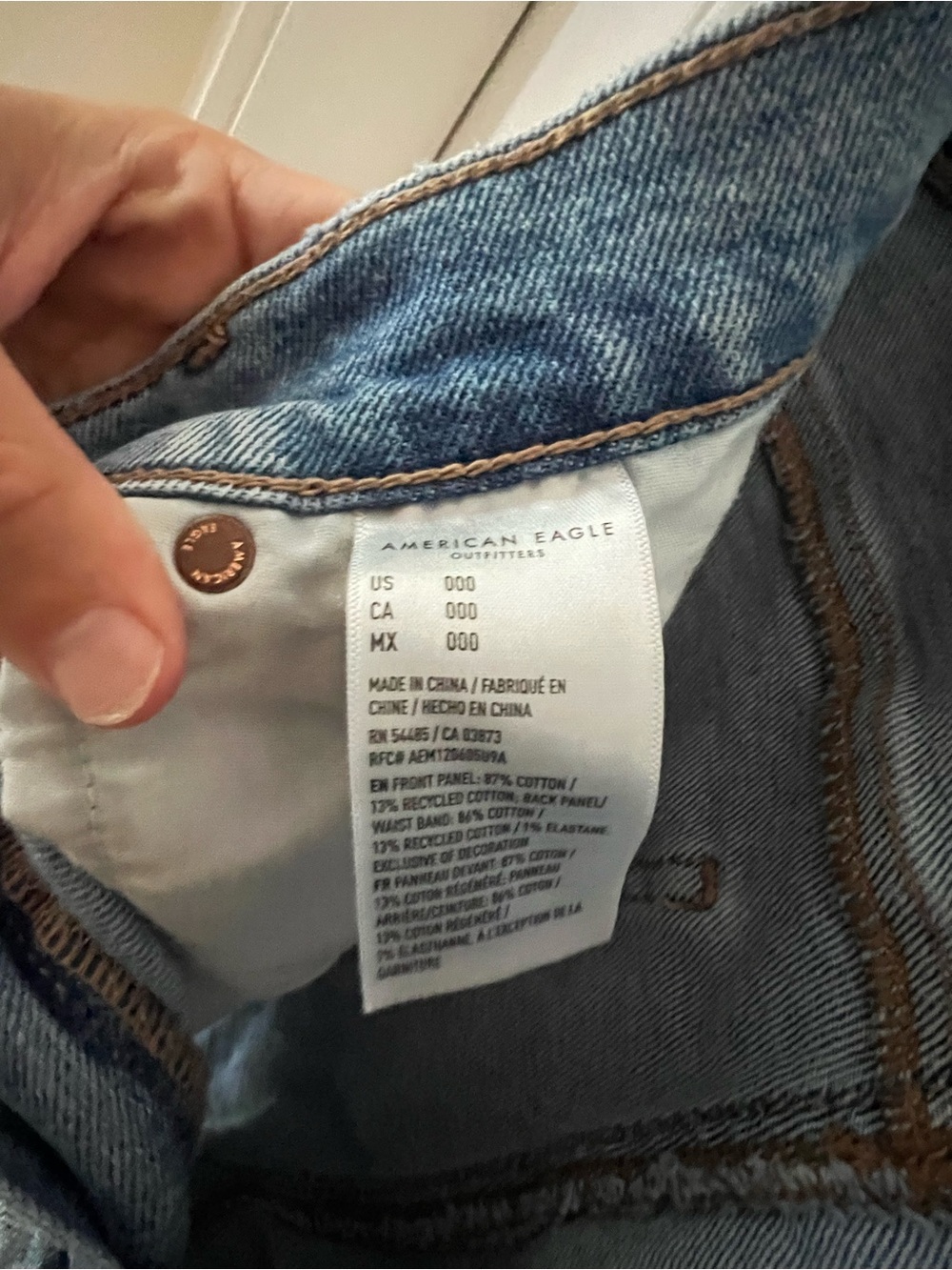 American Eagle Outfitters Light Wash Distressed Denim Jean Shorts - Picture 3 of 4